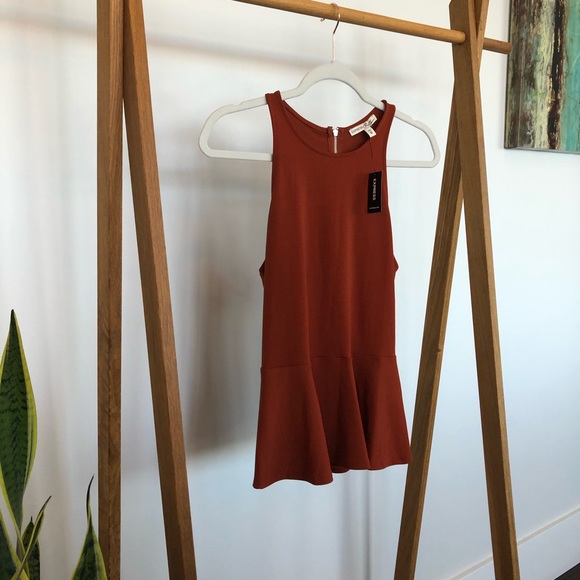 NEW Express Top - Picture 1 of 3